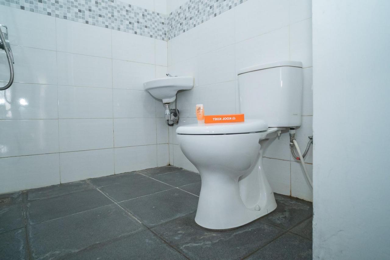 Koolkost Near Pasar Baru Hotel Jakarta Ngoại thất bức ảnh